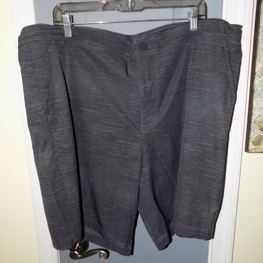 Tek Gear Dry Tek Pockets, Zip And Drawstring Waist - image 1